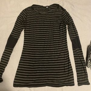 Lululemon long sleeve tshirt!